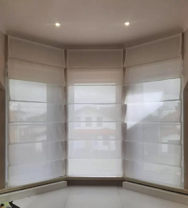 Римская штора для панорамных окон