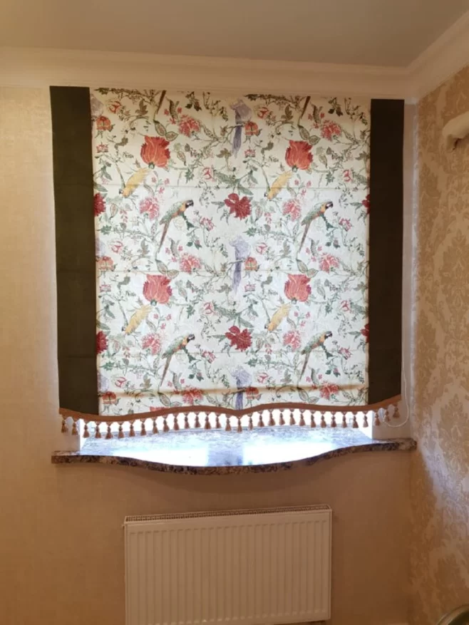 Римская штора с фигурным низом